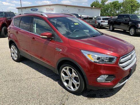 Used 2019 Ford Escape Titanium FWD image 2