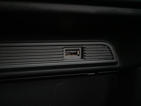 Used 2021 MAZDA CX-30 FWD 2.5 S image 32