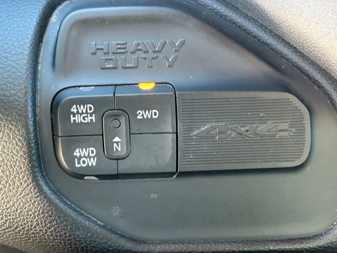 Used 2024 RAM 2500 Big Horn image 30