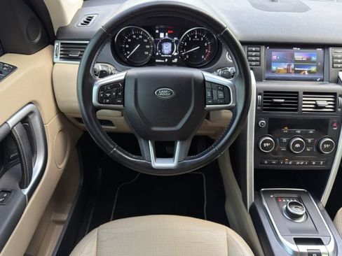 Used 2018 Land Rover Discovery Sport HSE AWD/4WD image 12