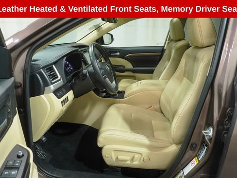 Used 2019 Toyota Highlander Limited AWD/4WD image 13
