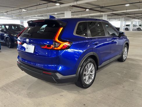 Used 2023 Honda CR-V EX image 8
