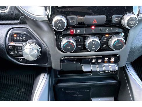 Certified 2021 RAM 1500 Laramie image 30