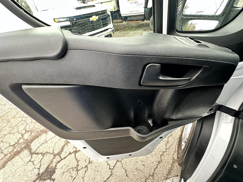 Used 2025 RAM ProMaster 2500 w/ U-Haul Equipment Group FWD image 27