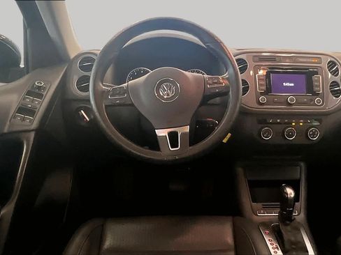 Used 2013 Volkswagen Tiguan SE AWD/4WD image 5