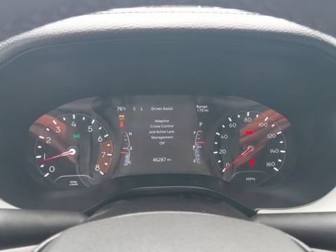 Used 2025 Jeep Compass Limited AWD/4WD image 17