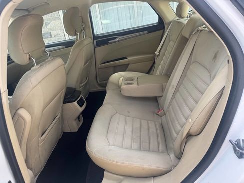 Used 2013 Ford Fusion SE FWD image 14