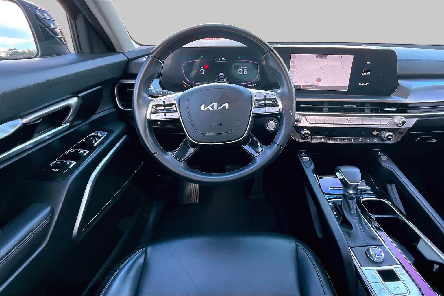Used 2024 Kia Telluride S w/ S Sunroof Package FWD image 6