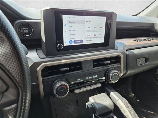 Used 2024 Toyota Tacoma SR5 AWD/4WD image 13