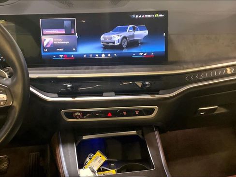 Used 2024 BMW X5 xDrive40i w/ Premium Package image 6