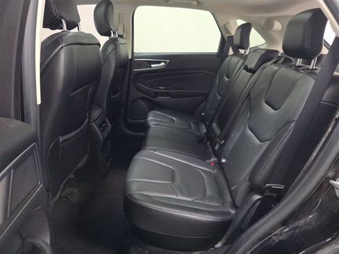 Used 2019 Ford Edge Titanium w/ Canadian Touring Package AWD/4WD image 12