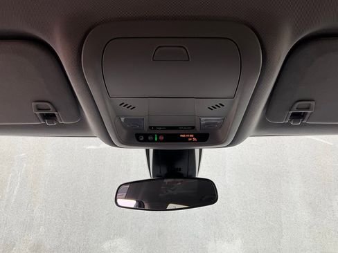 Used 2025 Chevrolet Blazer LT image 16