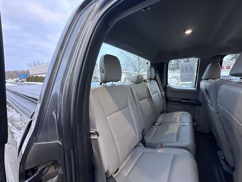 Used 2017 Ford F150 XL w/ Equipment Group 101A Mid image 9