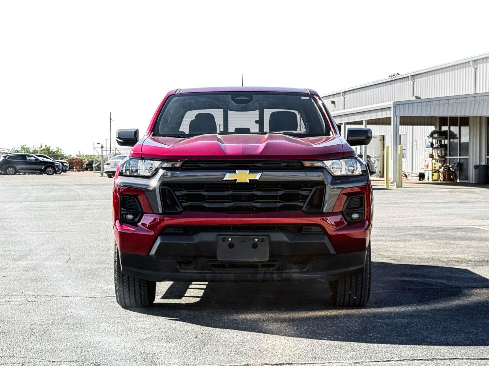 Certified 2024 Chevrolet Colorado LT w/ LT Convenience Package II AWD/4WD image 3