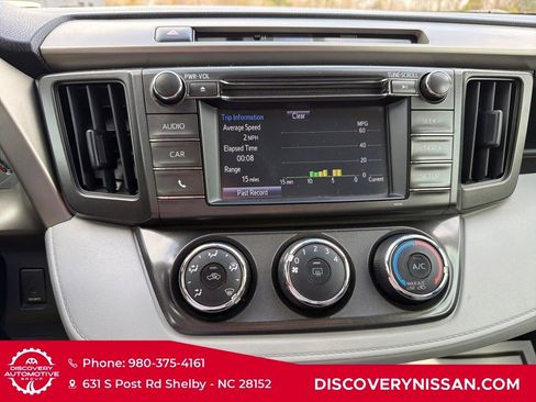 Used 2014 Toyota RAV4 LE image 17