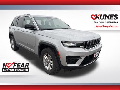 Used 2024 Jeep Grand Cherokee Laredo