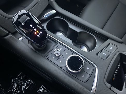 New 2025 Cadillac XT6 Sport w/ Technology Package image 7