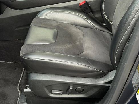 Certified 2022 Ford Edge ST w/ Equipment Group 401A image 22