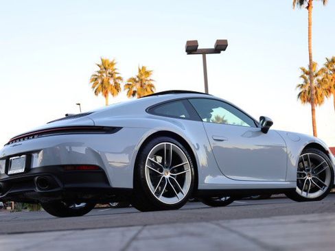 Used 2025 Porsche 911 Carrera image 19