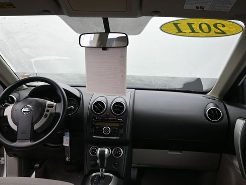 Used 2011 Nissan Rogue S image 35