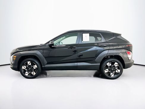 Used 2025 Hyundai Kona SEL image 4