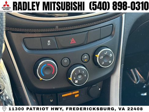 Used 2020 Chevrolet Trax LS w/ Tint and Cruise Package FWD image 8