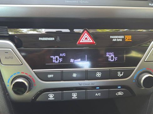 Used 2017 Hyundai Elantra Value Edition FWD image 18