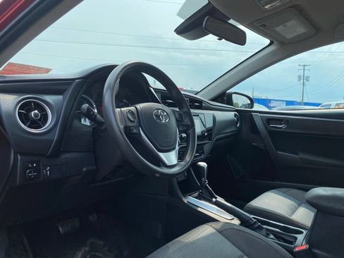 Used 2018 Toyota Corolla LE FWD image 9