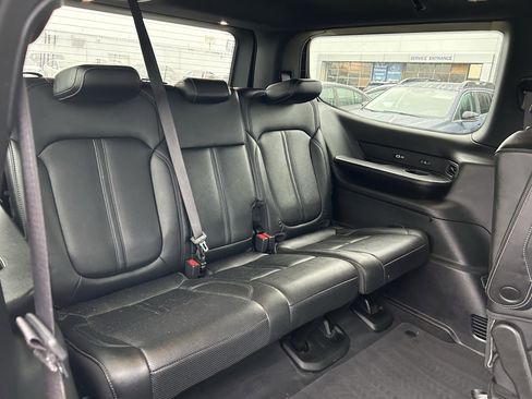 Used 2023 Jeep Wagoneer Series II image 29