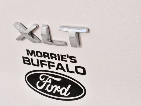 Used 2017 Ford Explorer XLT AWD/4WD image 23