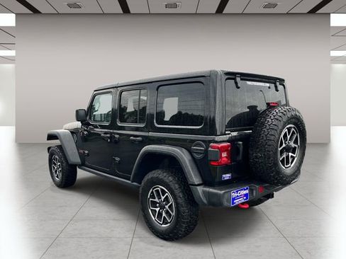 Used 2025 Jeep Wrangler Unlimited Rubicon AWD/4WD image 6