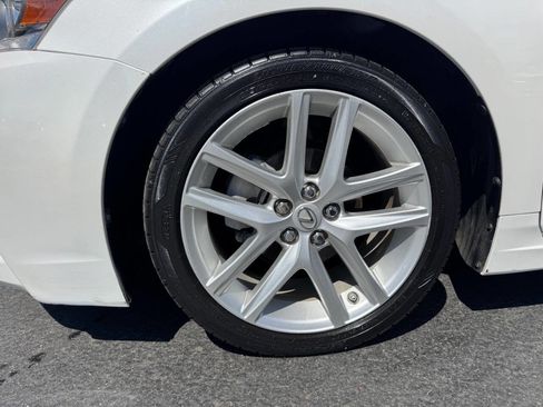 Used 2017 Lexus CT 200h w/ Seat Comfort Package image 18