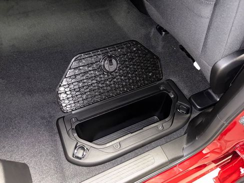 New 2026 RAM 1500 4x4 Crew Cab image 36