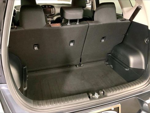 Certified 2025 Kia Soul LX image 4