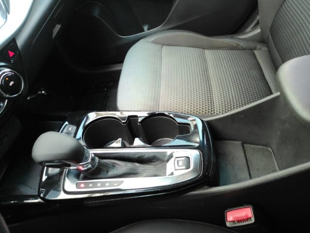 Used 2026 Chevrolet Trax LT w/ Sunroof Package FWD image 37