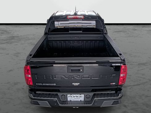 Used 2022 Chevrolet Colorado Z71 w/ Z71 Midnight Edition image 3