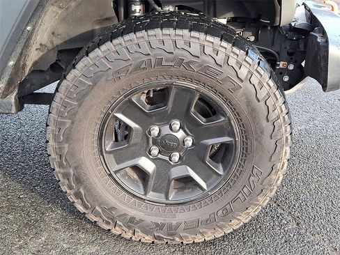 Used 2022 Jeep Gladiator Mojave image 9