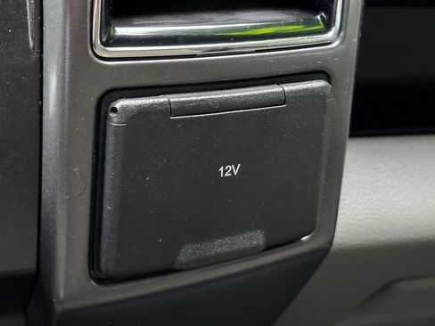 Used 2018 Ford F150 XLT image 34