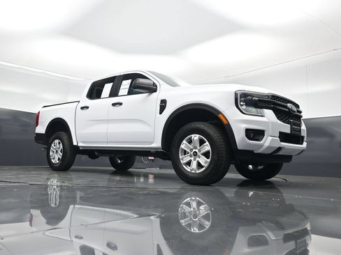 Certified 2025 Ford Ranger XL w/ Trailer Tow Package RWD image 3