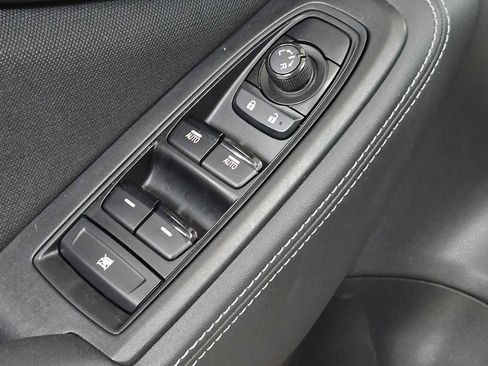 Used 2022 Subaru Forester Premium AWD/4WD image 24