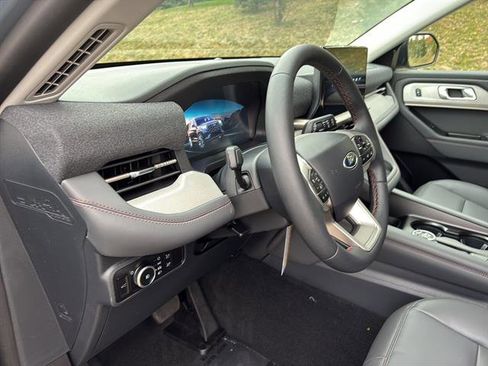 New 2026 Ford Explorer Active w/ Active Comfort Package image 11