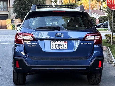 Used 2019 Subaru Outback 2.5i image 6