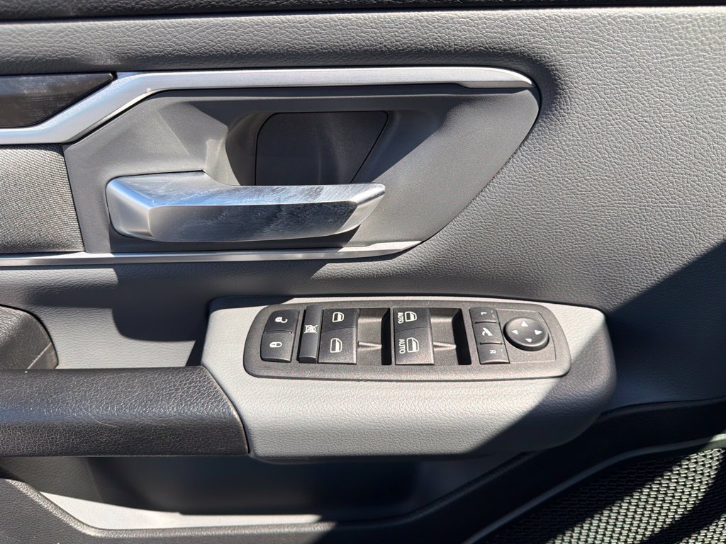 Used 2023 RAM 1500 Big Horn AWD/4WD image 24