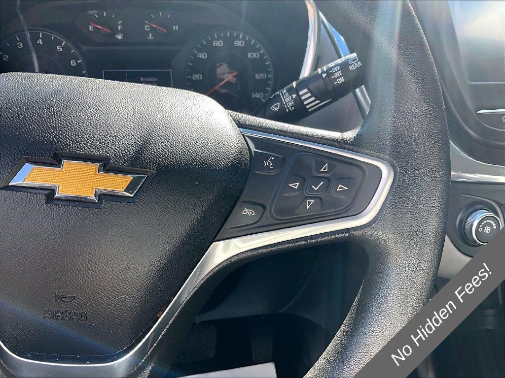 Used 2018 Chevrolet Equinox LS AWD/4WD image 16