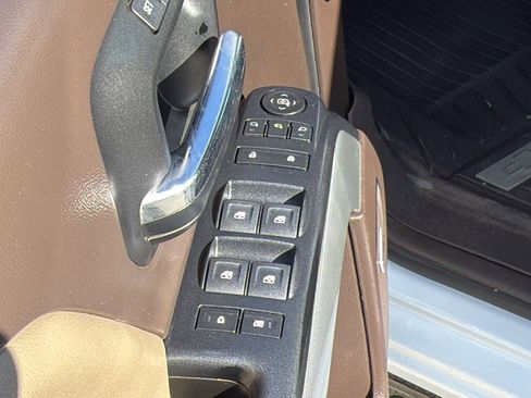 Used 2018 Chevrolet Silverado 2500 LTZ w/ Duramax Plus Package image 9