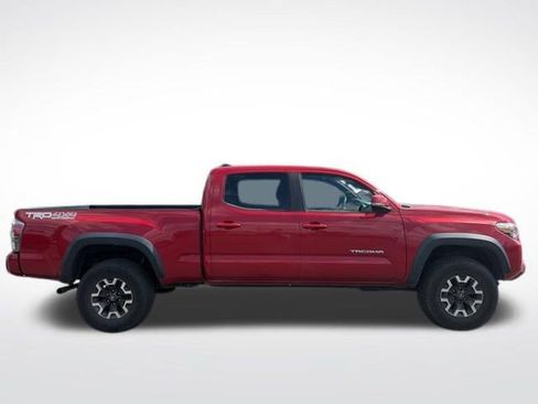 Used 2021 Toyota Tacoma TRD Off-Road w/ TRD Premium Off Road Package AWD/4WD image 3