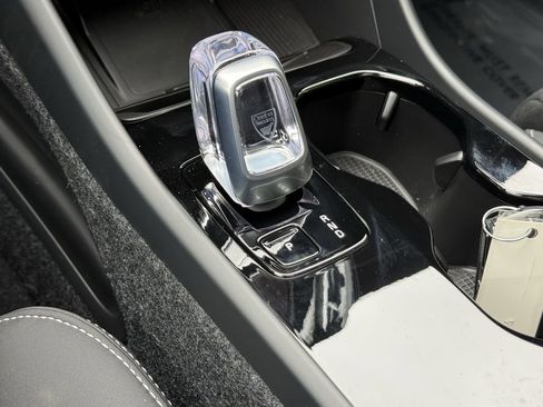 New 2026 Volvo EX40 Ultra image 23