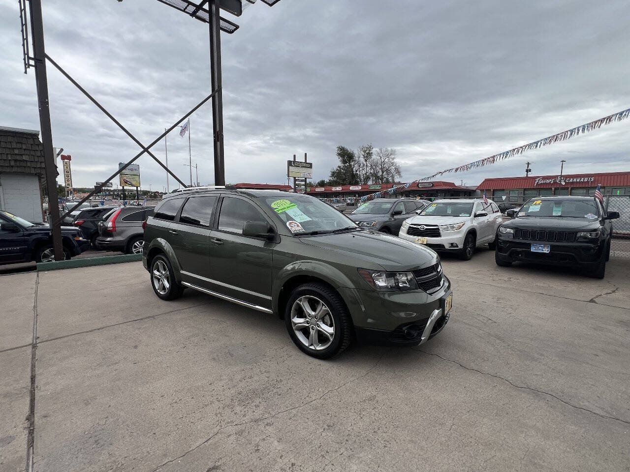 Used 2017 Dodge Journey Crossroad AWD/4WD image 1