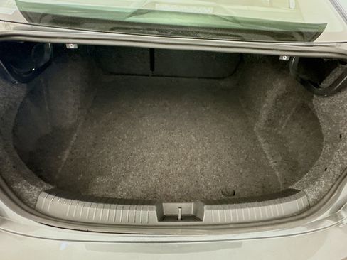 Used 2024 Volkswagen Jetta SE FWD image 30