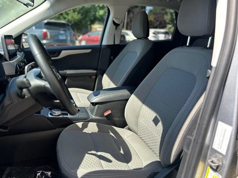 Used 2022 Ford Escape SE w/ SE Sport Appearance Package AWD/4WD image 12
